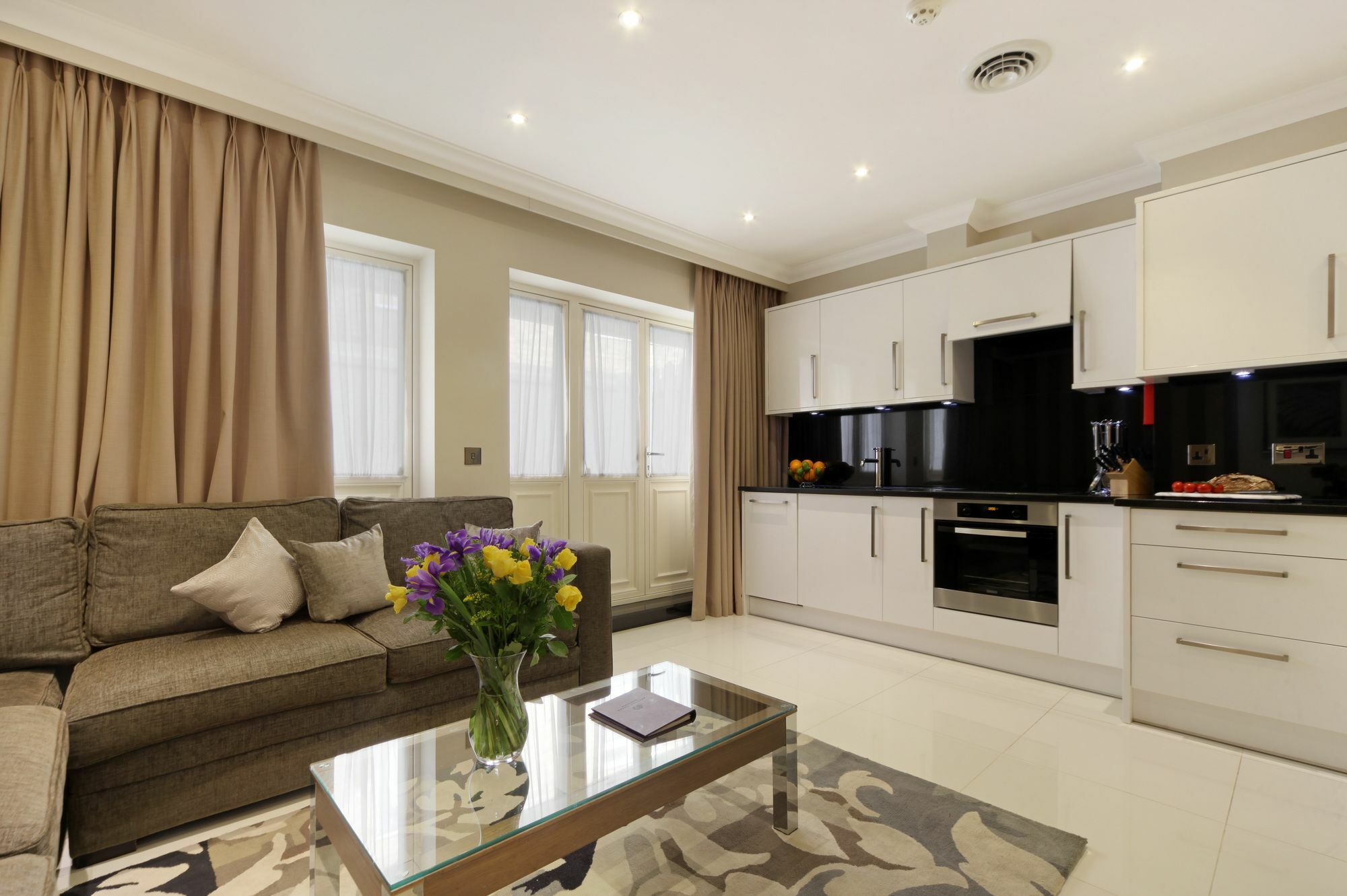 Ashburn Court Apartments Londra Esterno foto